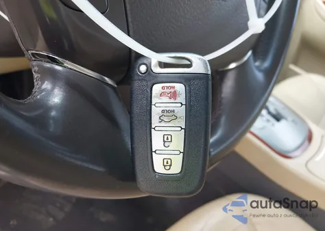 2012 Hyundai Genesis 3.8 from USA, damaged, VIN KMHGC4DD8CU177060